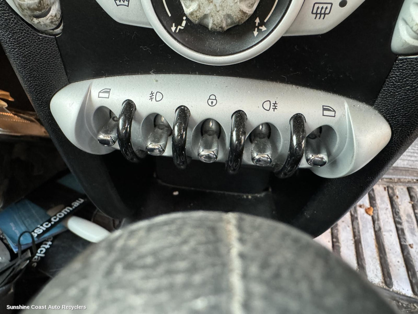 2007-2015 Mini Cooper Pwr Dr Wind Switch