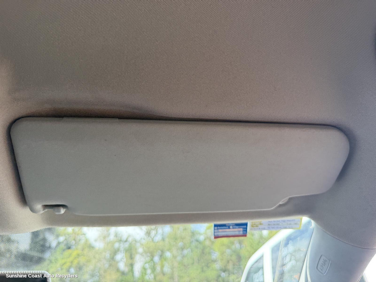 2010-2017 Volkswagen Polo Sunvisor