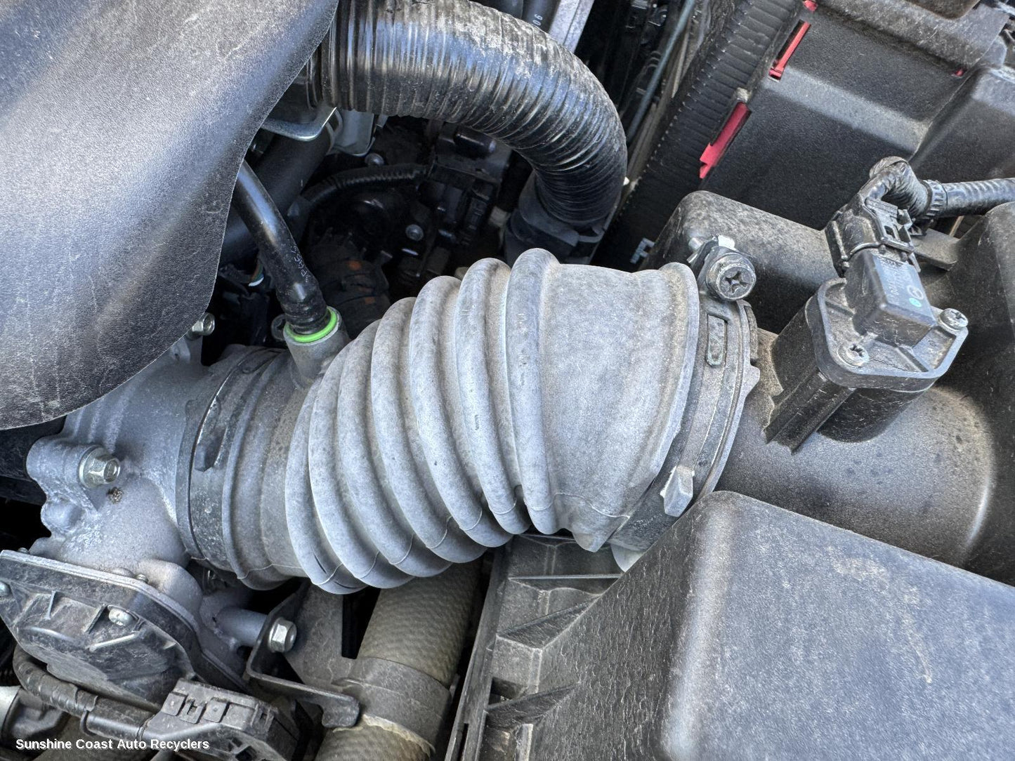 2023 Mazda Cx3 Air Cleaner Duct Hos