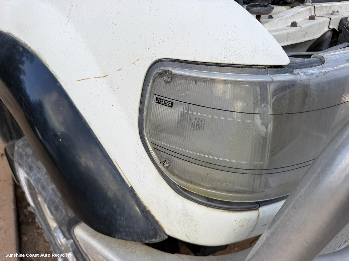 1992-1994 Toyota Landcruiser Right Indicator Fog Side