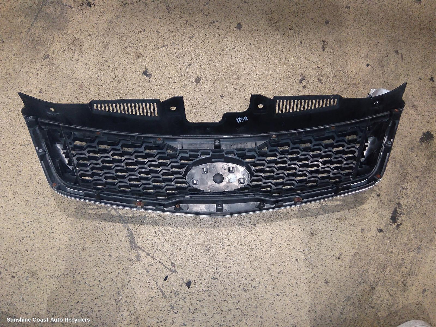 2011 Kia Cerato Grille
