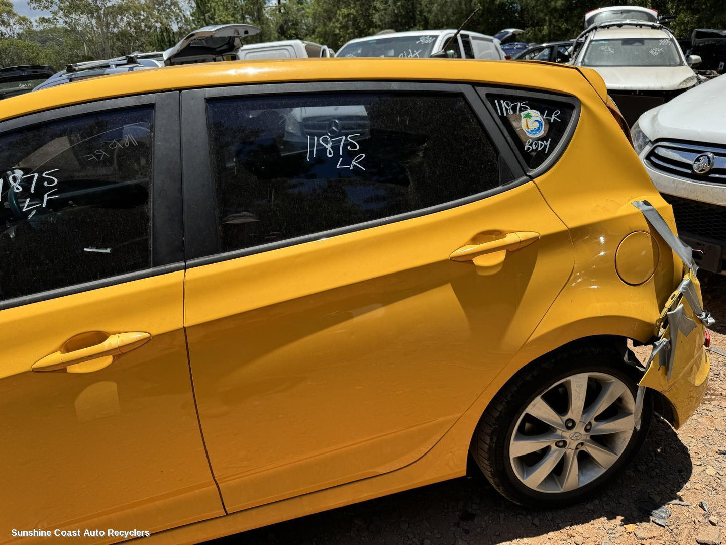 2015 Hyundai Accent Left Rear Door Sliding