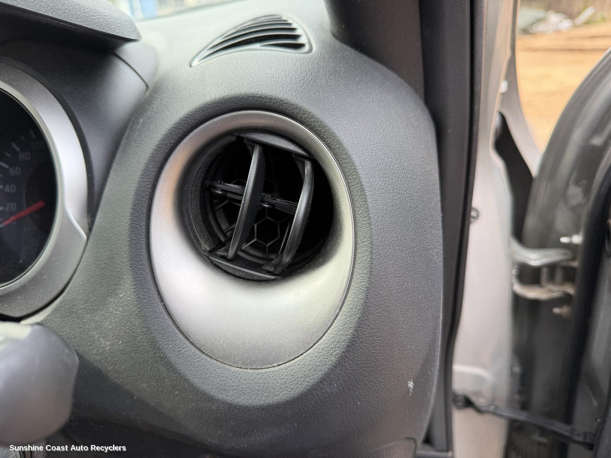 2010-2019 Nissan Juke Misc