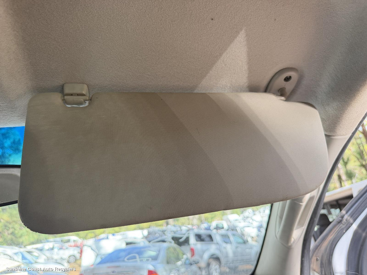 2012-2020 Holden Colorado Sunvisor