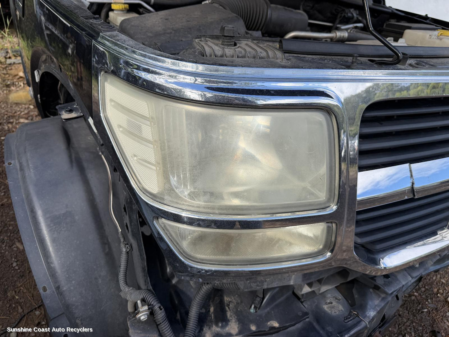 2007-2011 Dodge Nitro Right Headlamp
