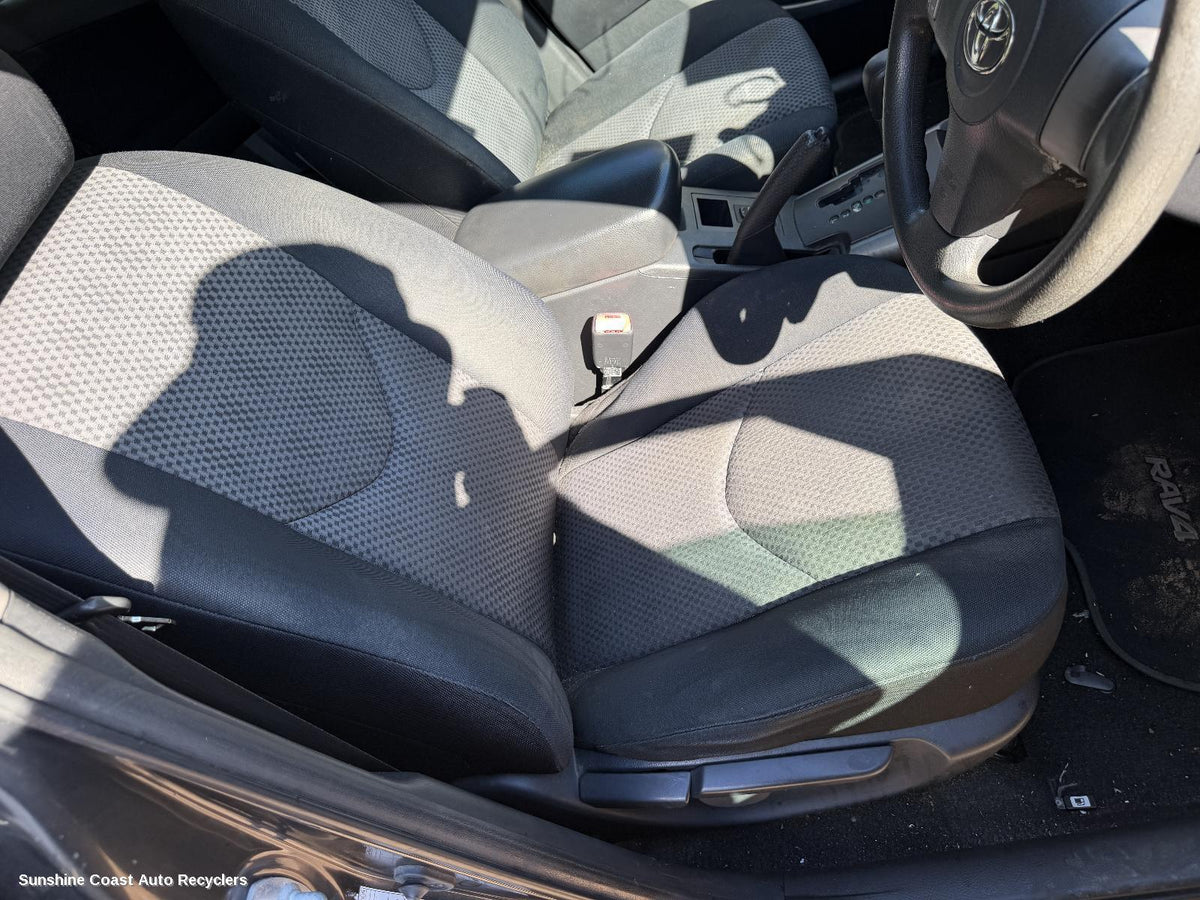 2005-2012 Toyota Rav4 Front Seat