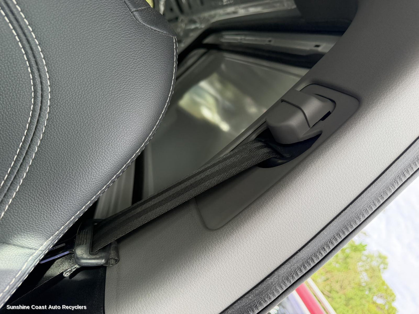 2015-2025 Ldv G10 Seatbelt Stalk