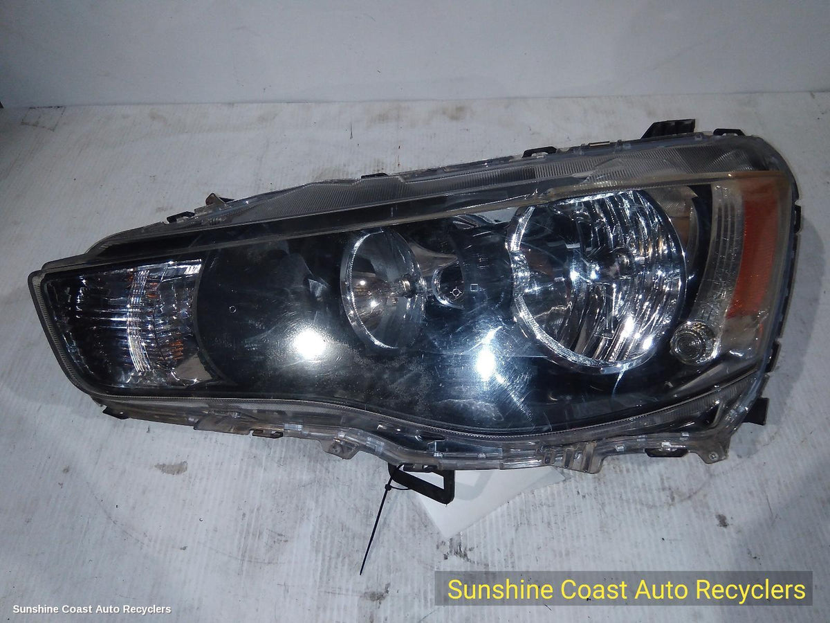 2009-2012 Mitsubishi Outlander Left Headlamp