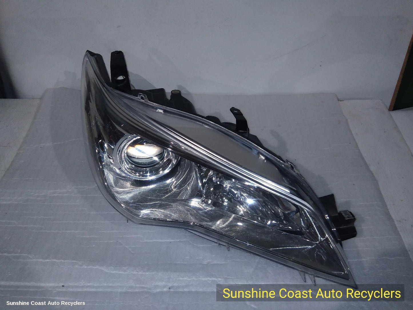 2016 Toyota Camry Right Headlamp
