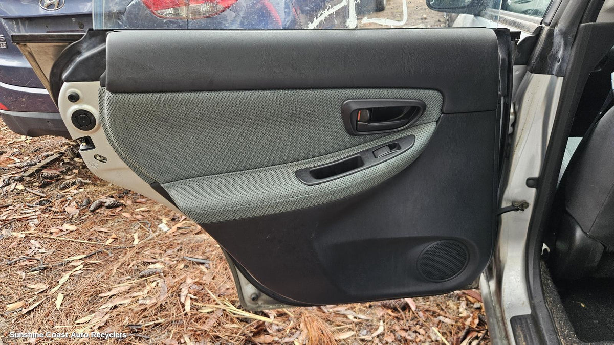 2000-2007 Subaru Impreza Door Handle