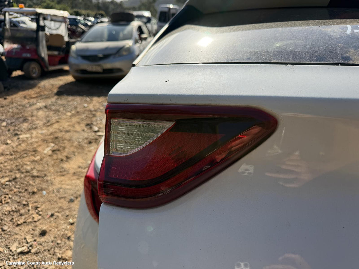 2020-2025 Kia Stonic Rear Garnish