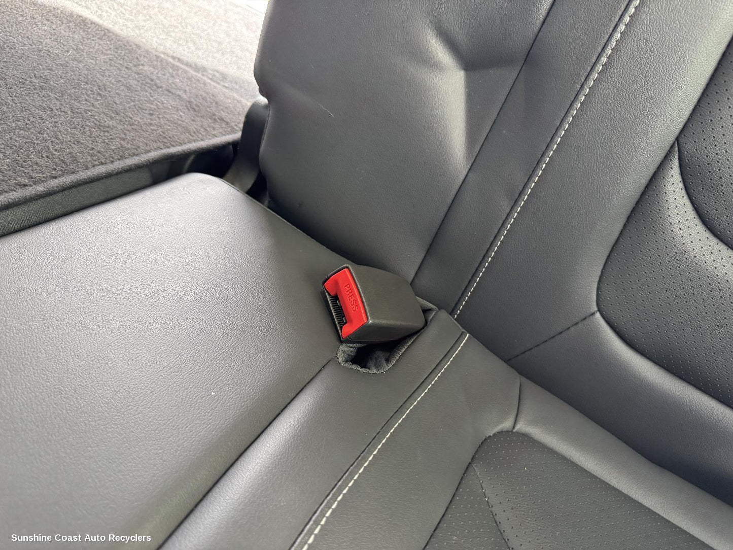 2022 Ldv D90 Seatbelt Stalk