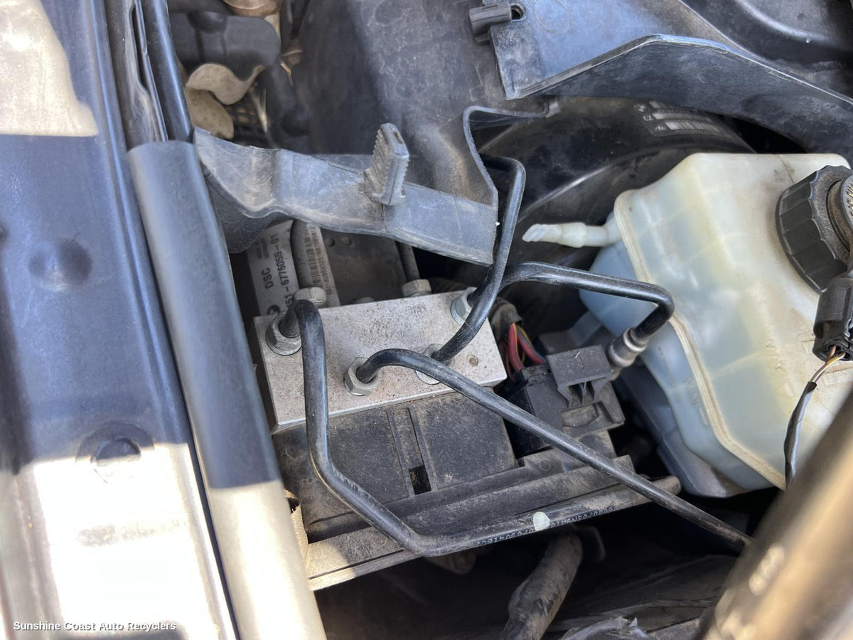 2005-2012 Bmw 3 Series Abs Pump Modulator