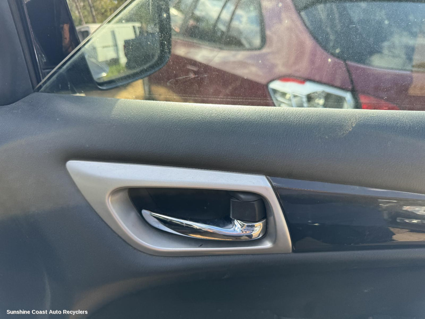 2016 Nissan Pathfinder Door Handle