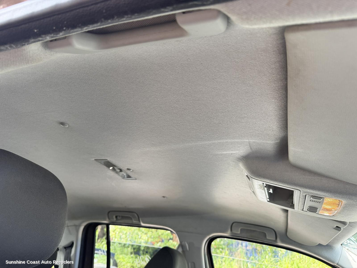 2011-2022 Volkswagen Amarok Hoodlining