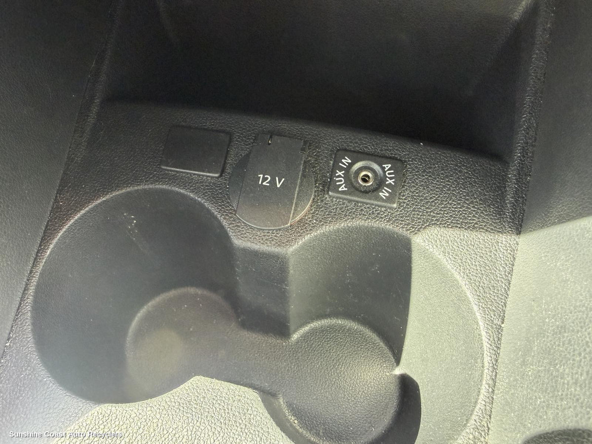 2010-2017 Volkswagen Polo Misc Switch Relay
