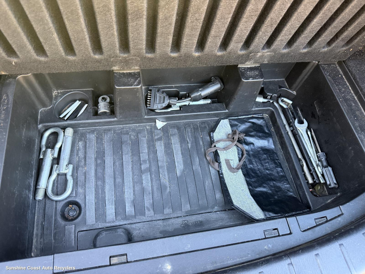2007-2015 Mazda Cx9 Jack Tool Kit