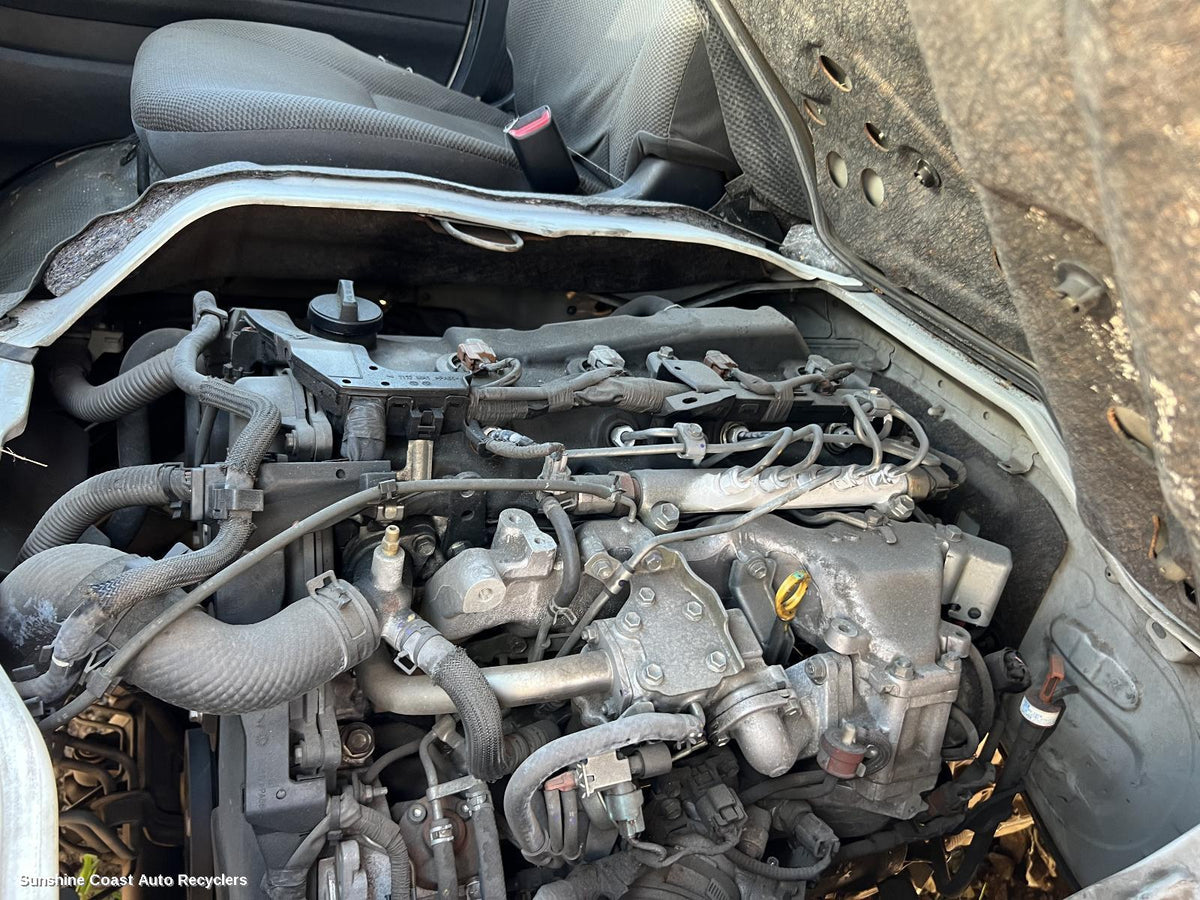 2013-2016 Toyota Hiace Engine