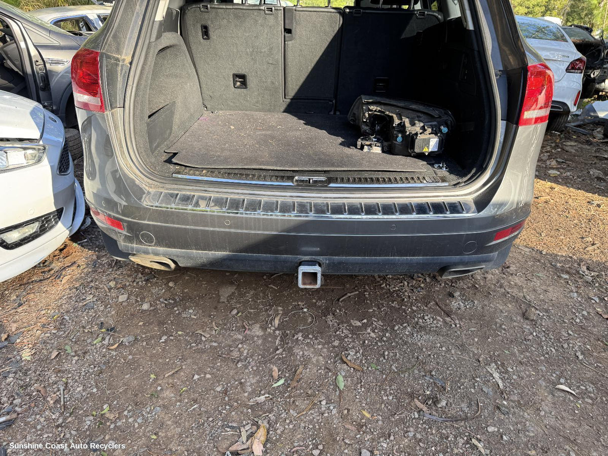 2010-2018 Volkswagen Touareg Rear Bumper