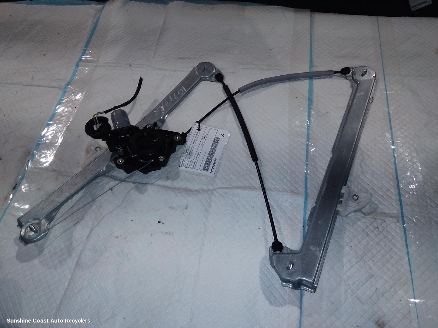 2019-2026 Mazda Cx30 Right Front Window Reg Motor