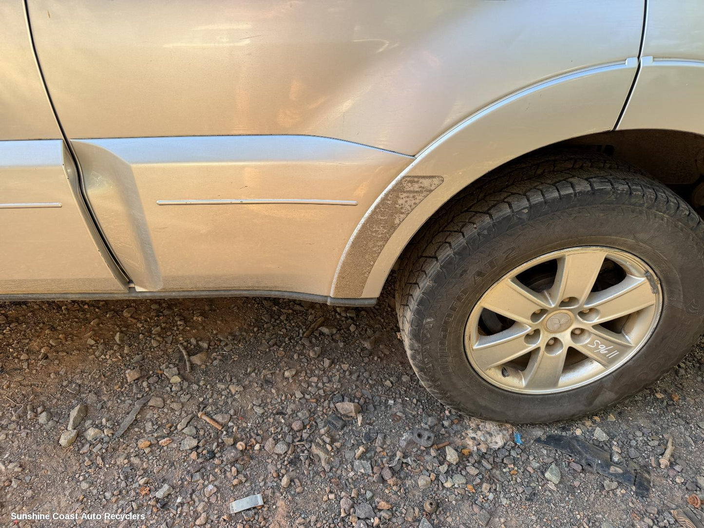 2006-2014 Mitsubishi Pajero Body Door Mould