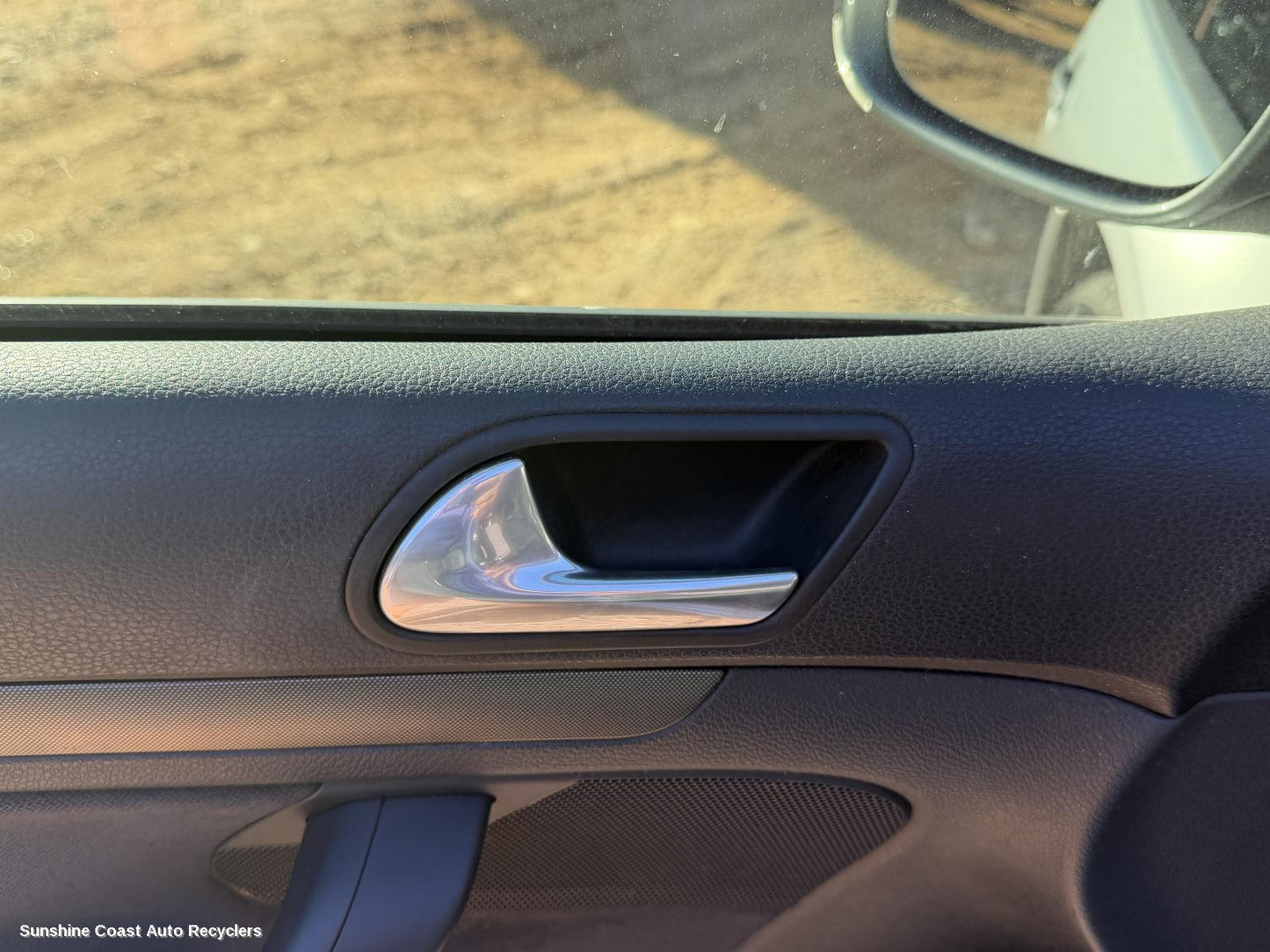 2004-2009 Volkswagen Golf Door Handle