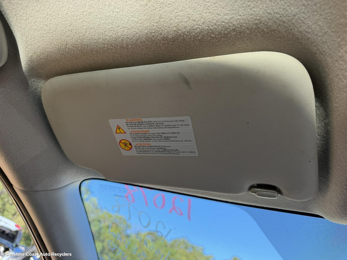 2012-2017 Nissan Pulsar Sunvisor