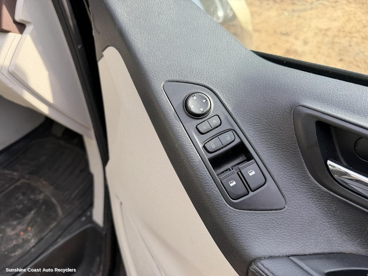 2015-2025 Ldv G10 Pwr Dr Wind Switch
