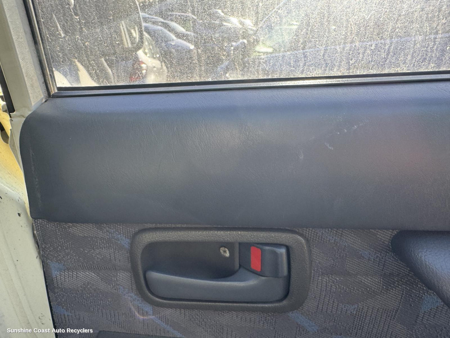 1996 Toyota Landcruiser Door Handle