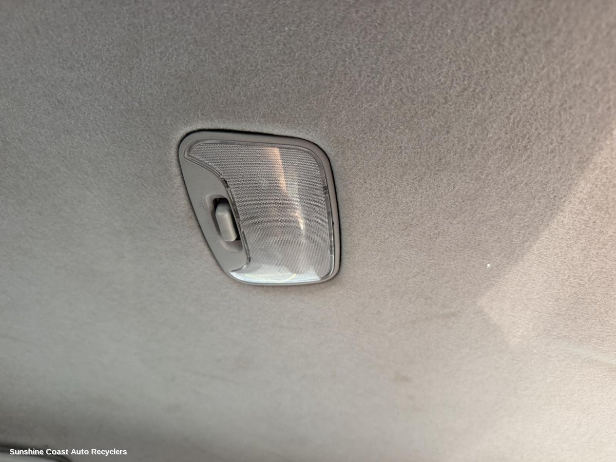 2009-2015 Mitsubishi Triton Courtesy Light