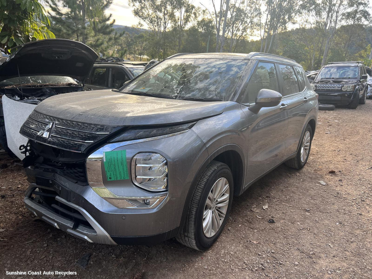 2021-2026 Mitsubishi Outlander Owners Handbook