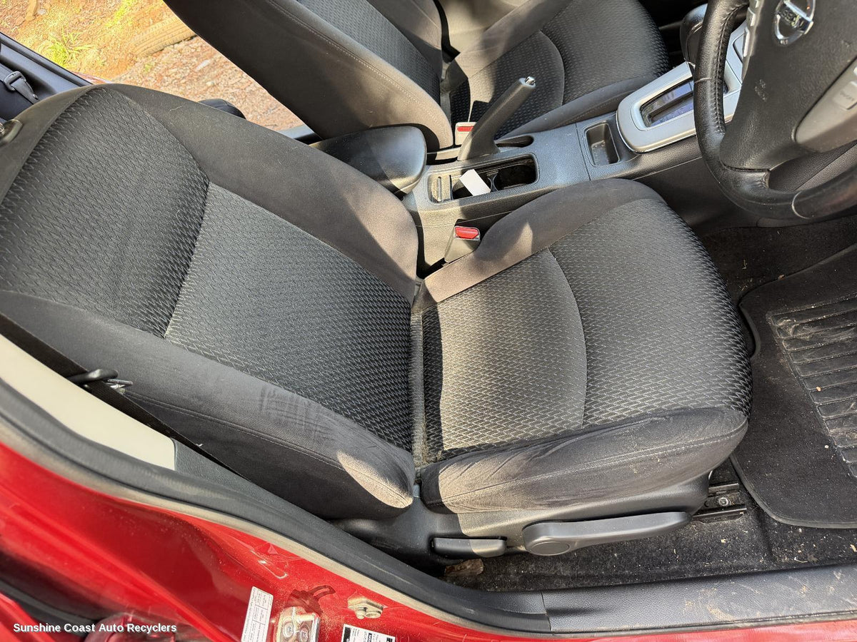 2013-2016 Nissan Pulsar Front Seat