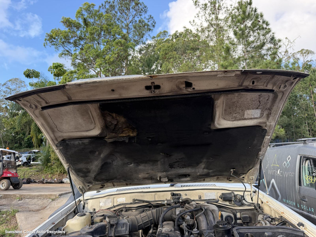 1990-1998 Toyota Landcruiser Bonnet Hinge Strut
