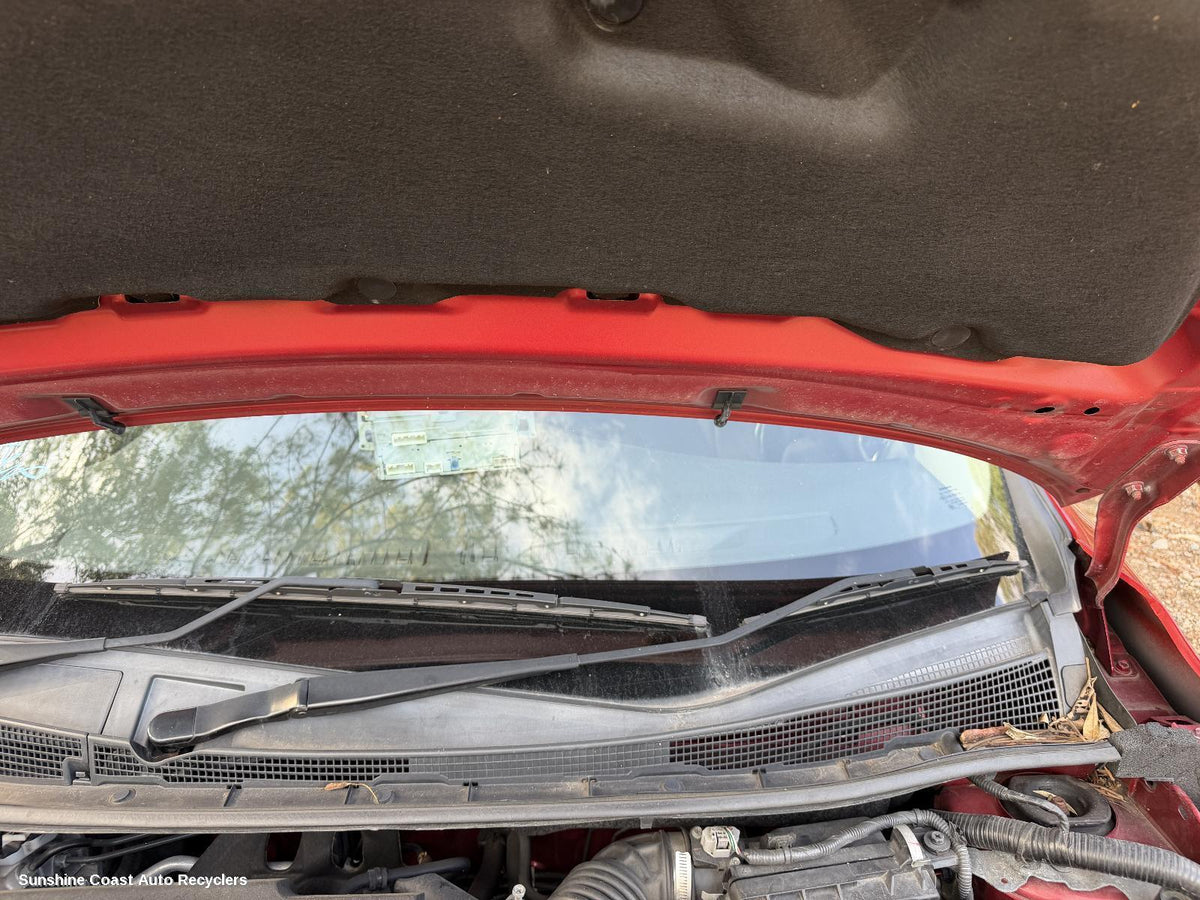 2013-2016 Nissan Pulsar Wiper Arm