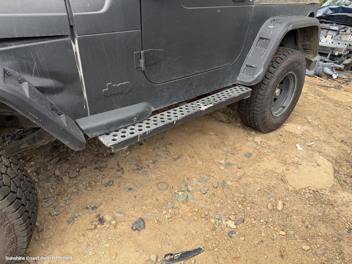 1996-2007 Jeep Wrangler Side Step Skirt