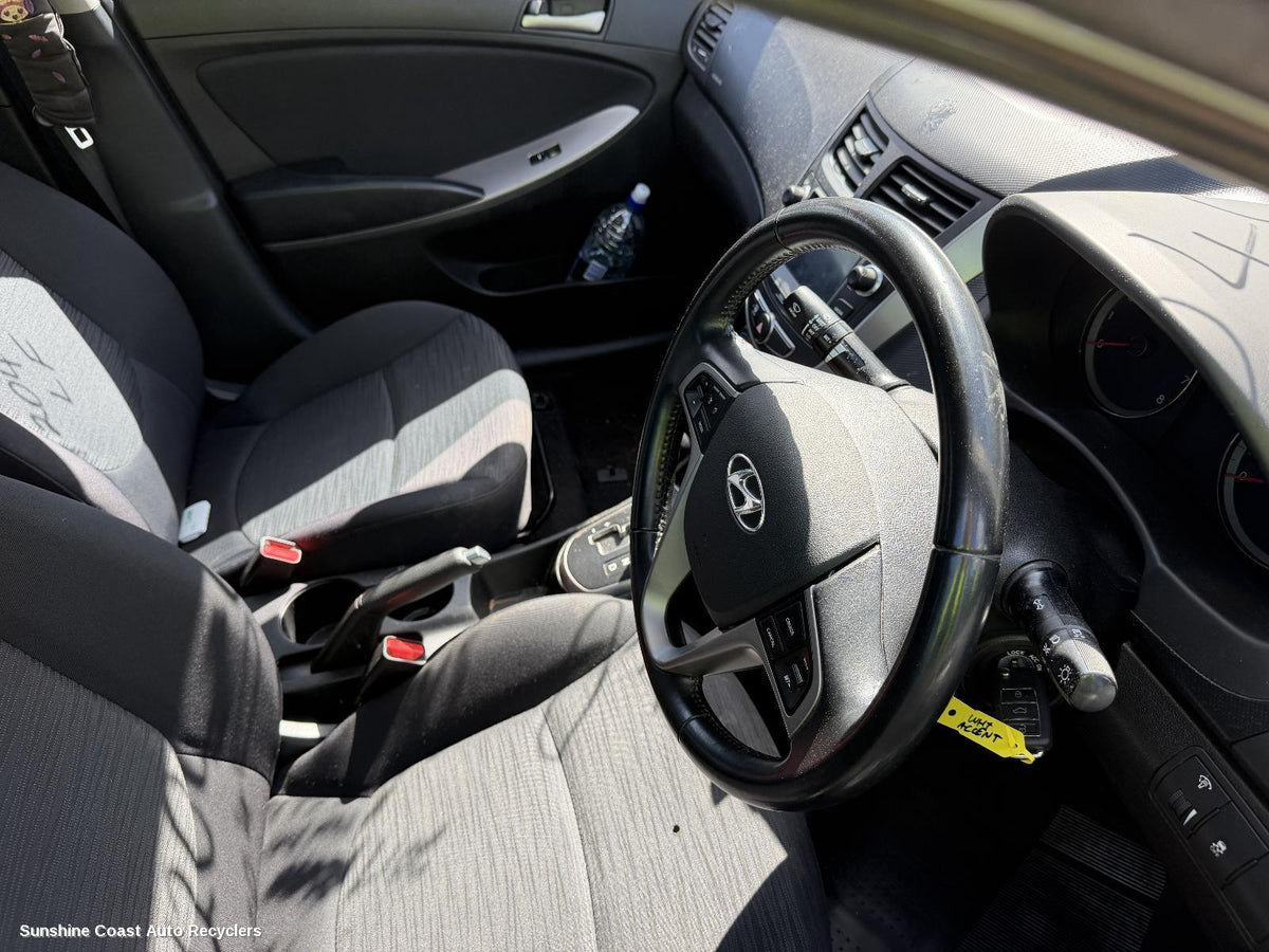 2011-2019 Hyundai Accent Roof Rack Bars