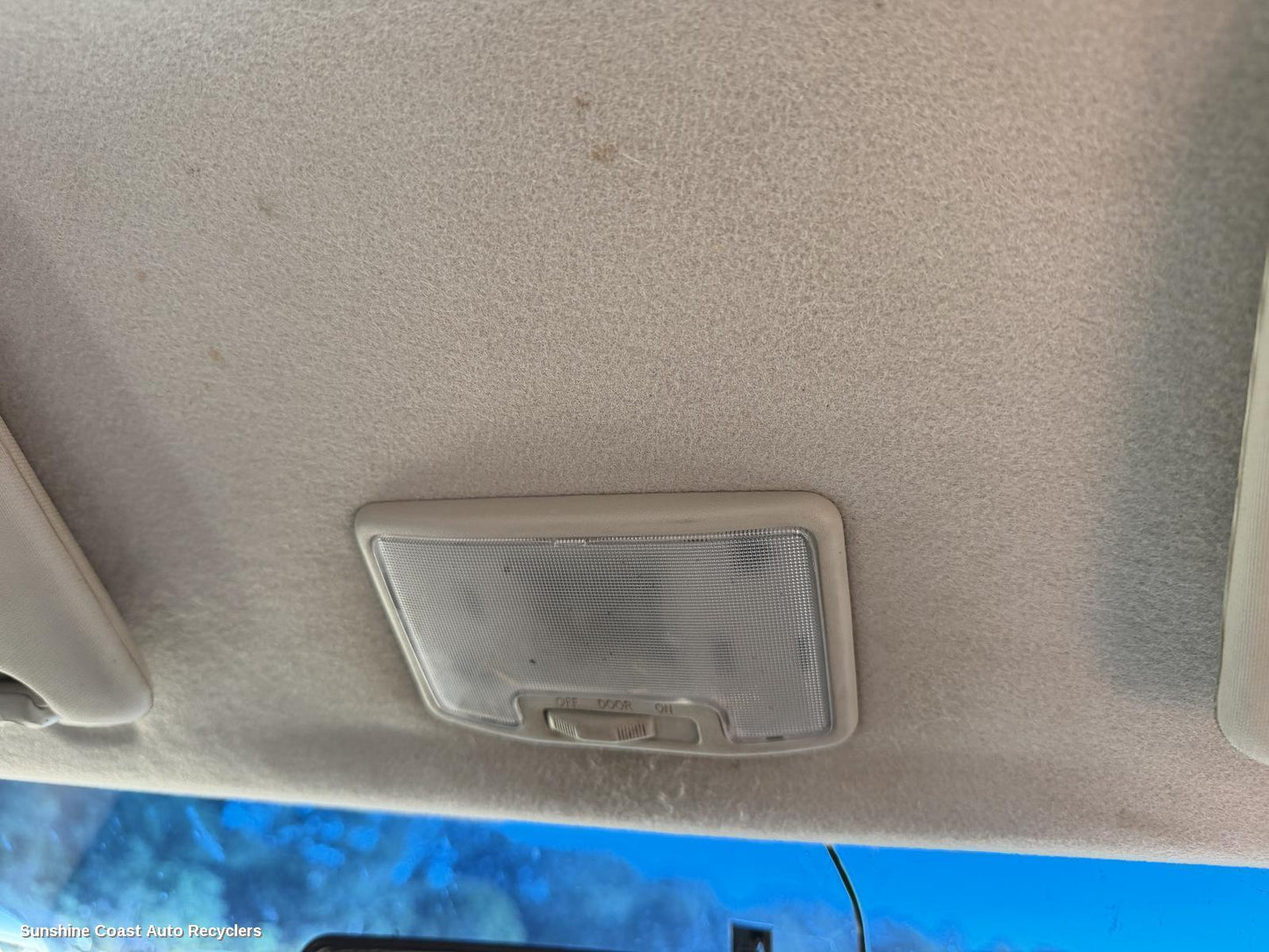 2012-2020 Holden Colorado Courtesy Light
