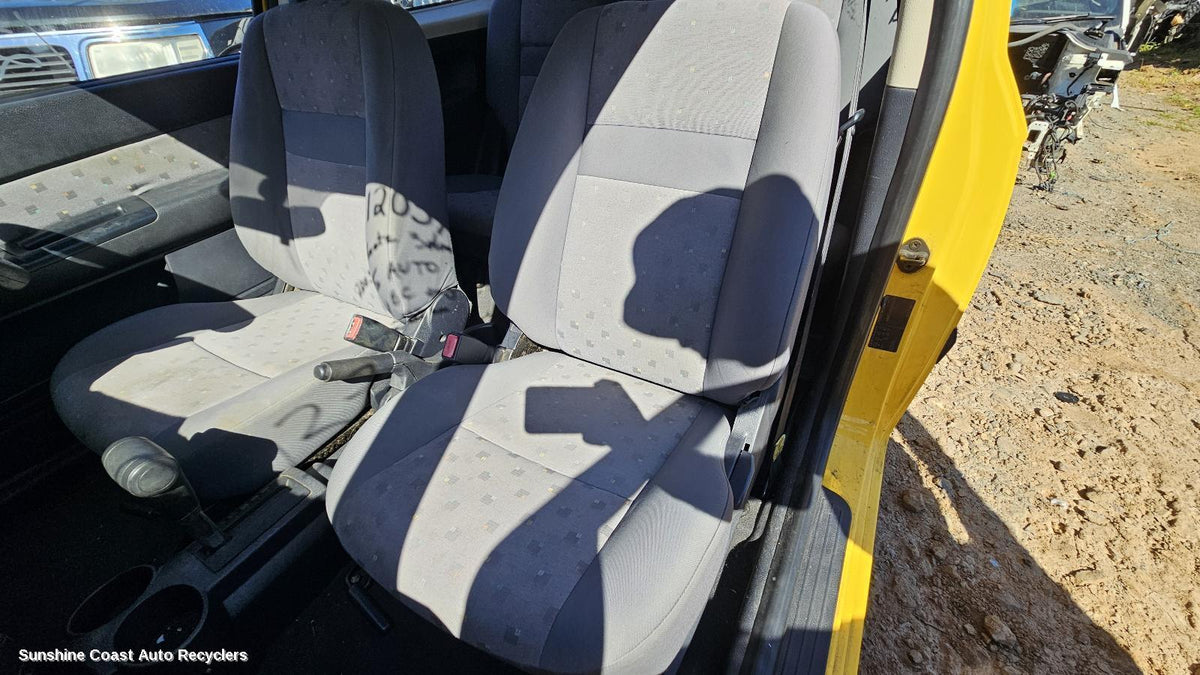 2002-2005 Hyundai Getz Front Seat