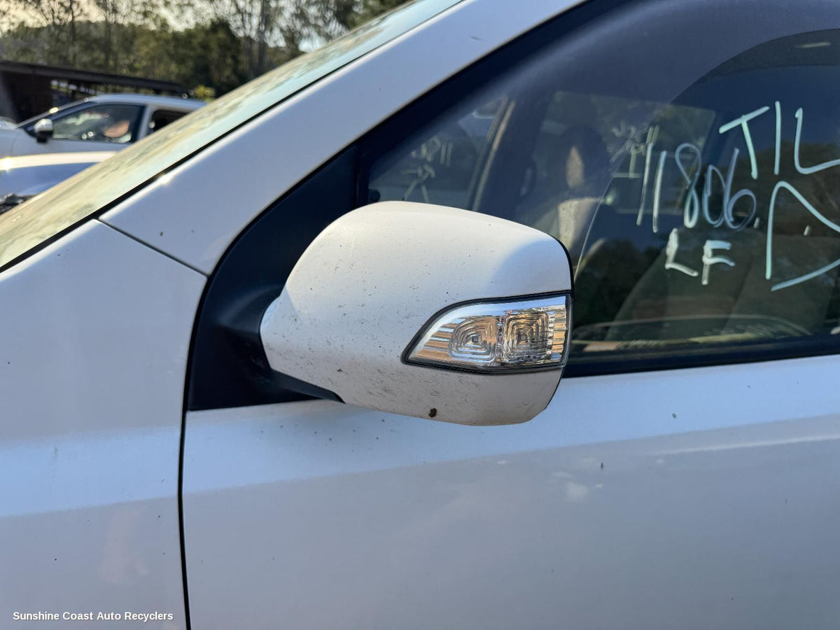 2009-2014 Kia Carnival/grand Carnival Left Door Mirror