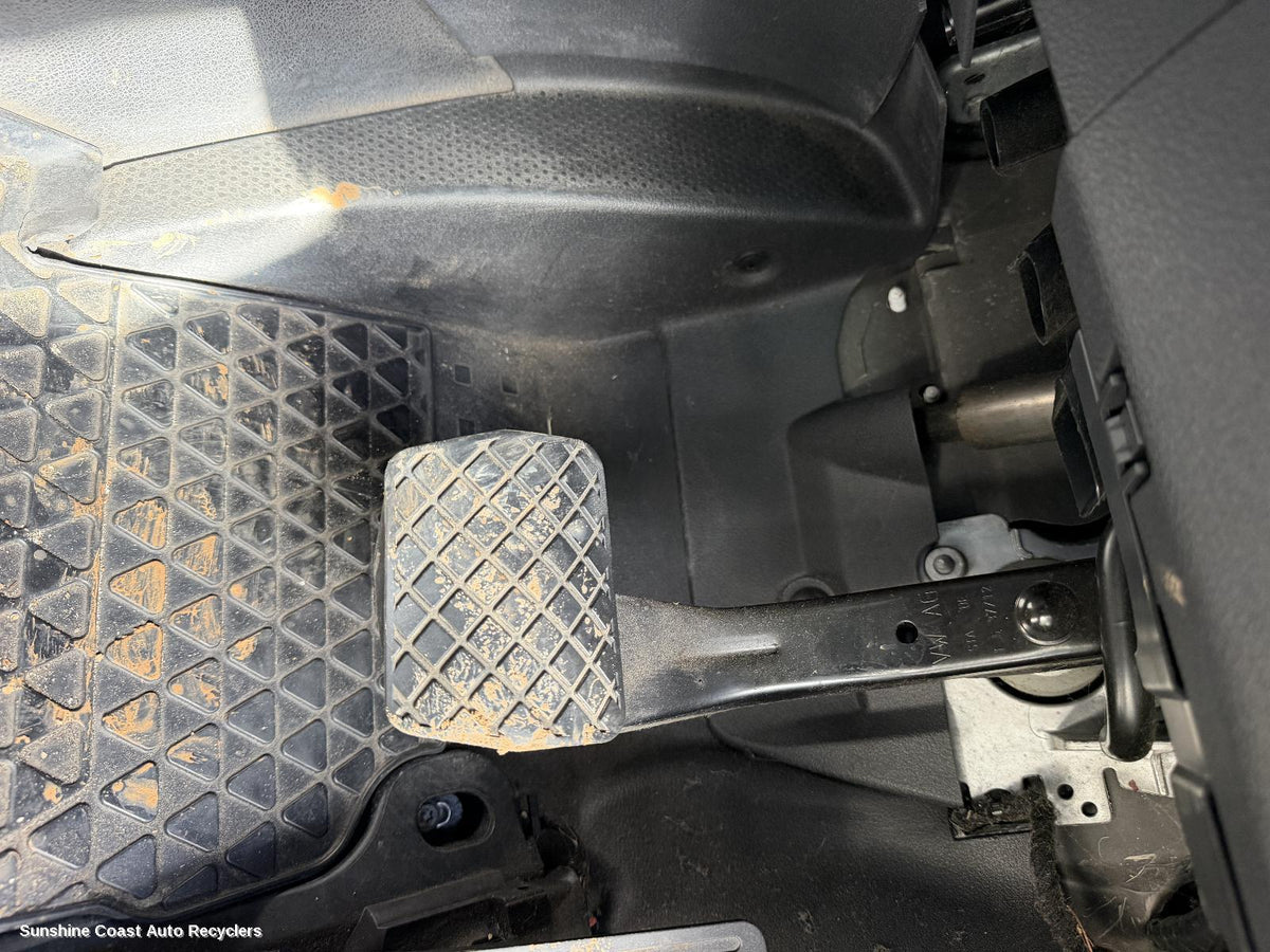 2010-2015 Volkswagen Caddy Pedal Assembly