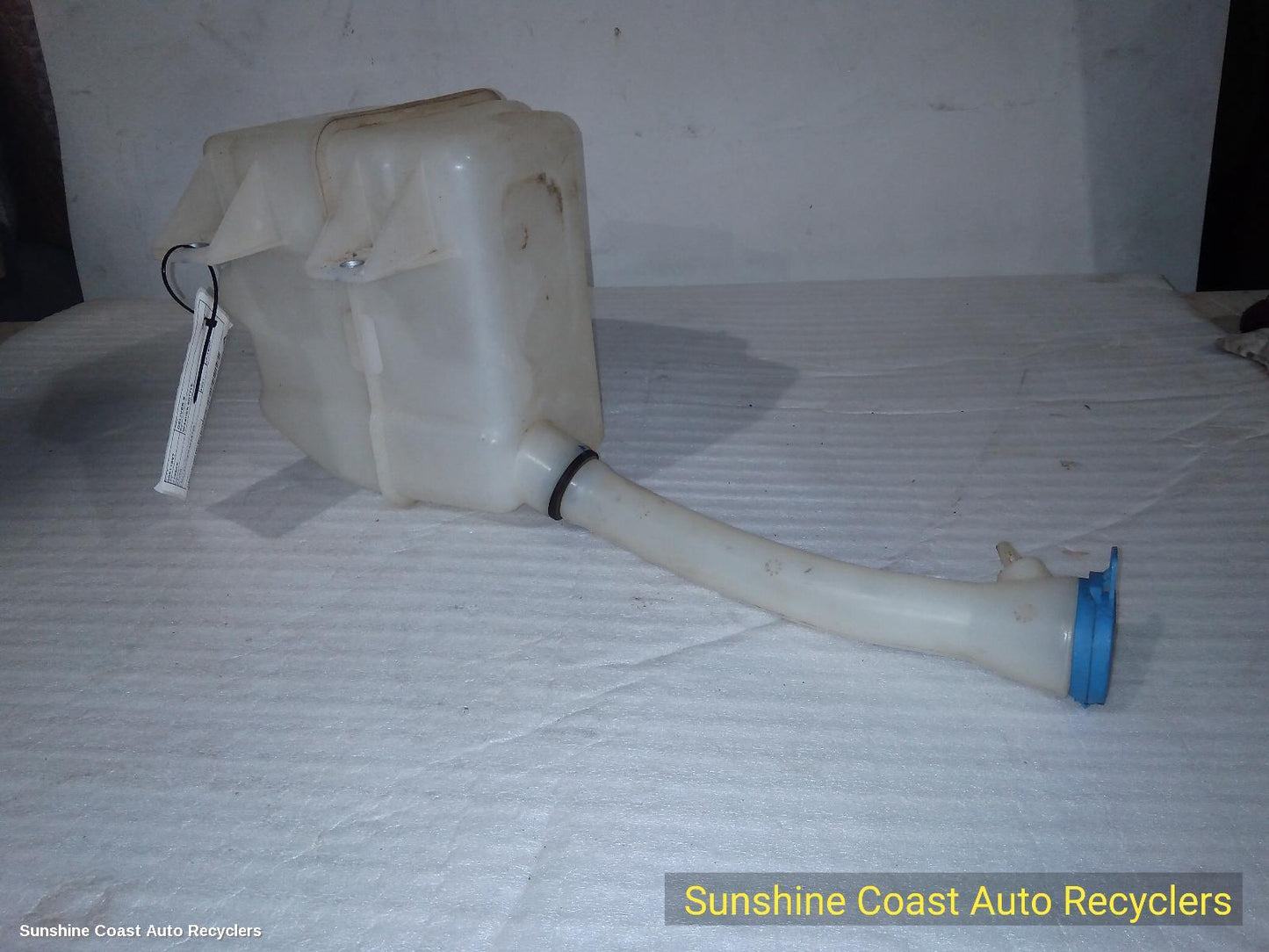 2021 Ldv Deliver 9 Washer Bottle