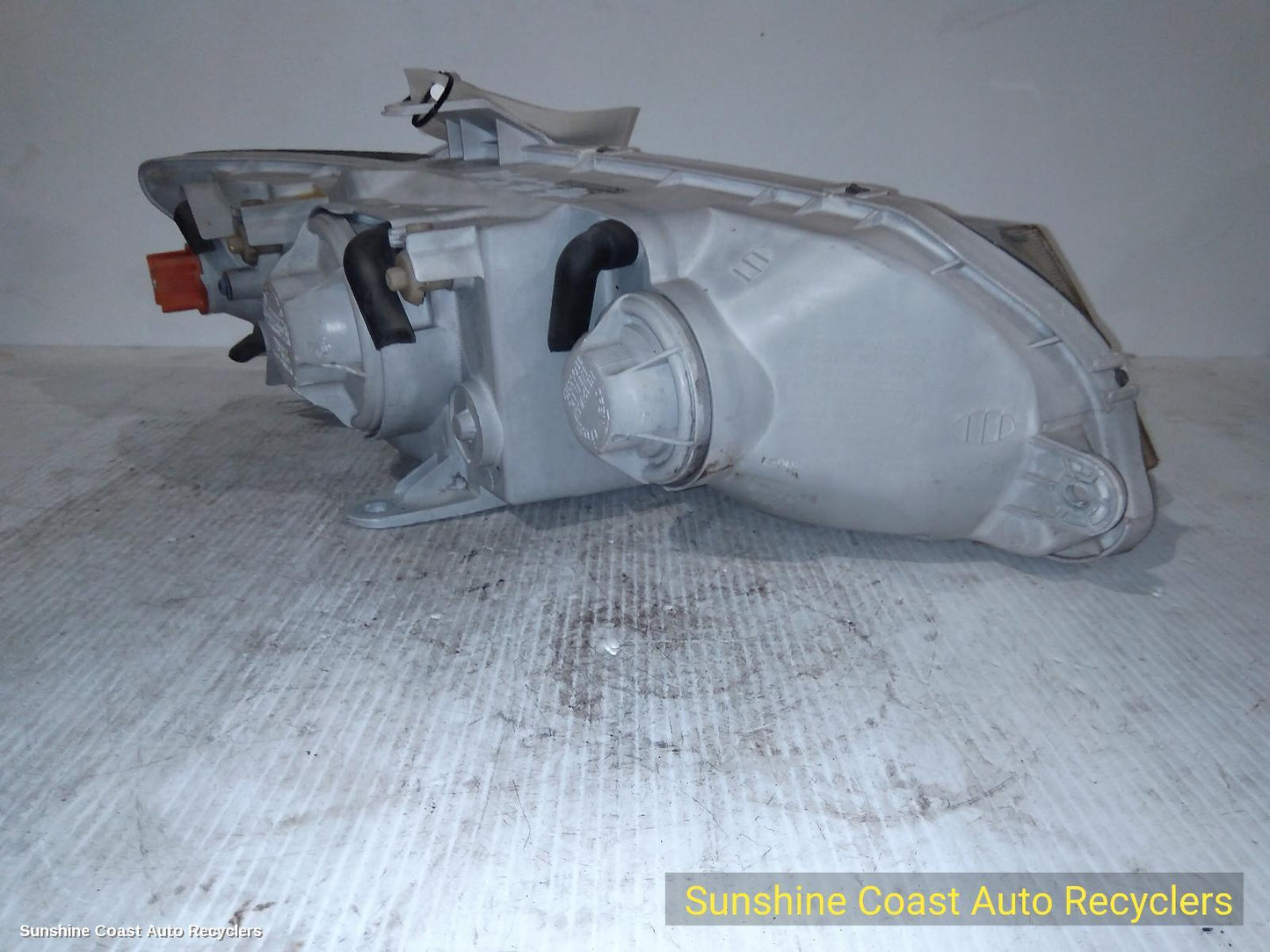 2004-2007 Holden Commodore Left Headlamp