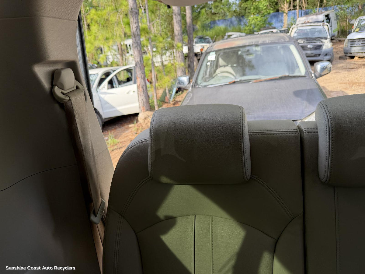 2015-2022 Ldv G10 Headrest