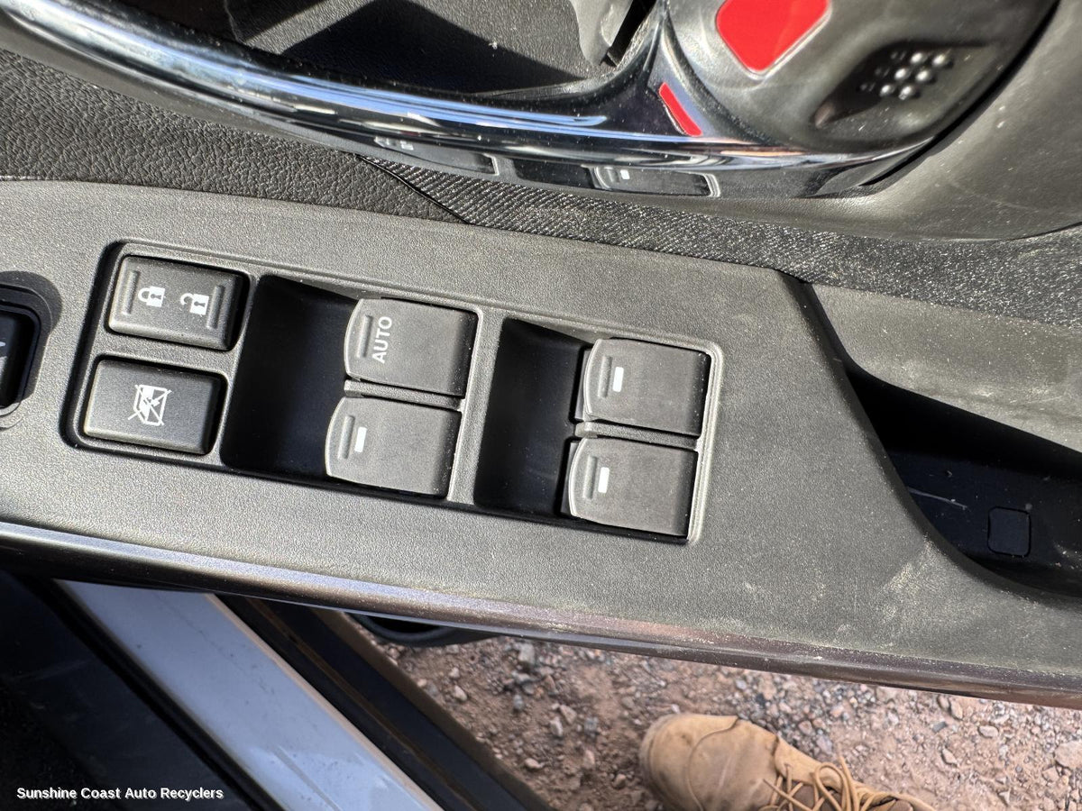2022-2025 Suzuki S-cross Pwr Dr Wind Switch