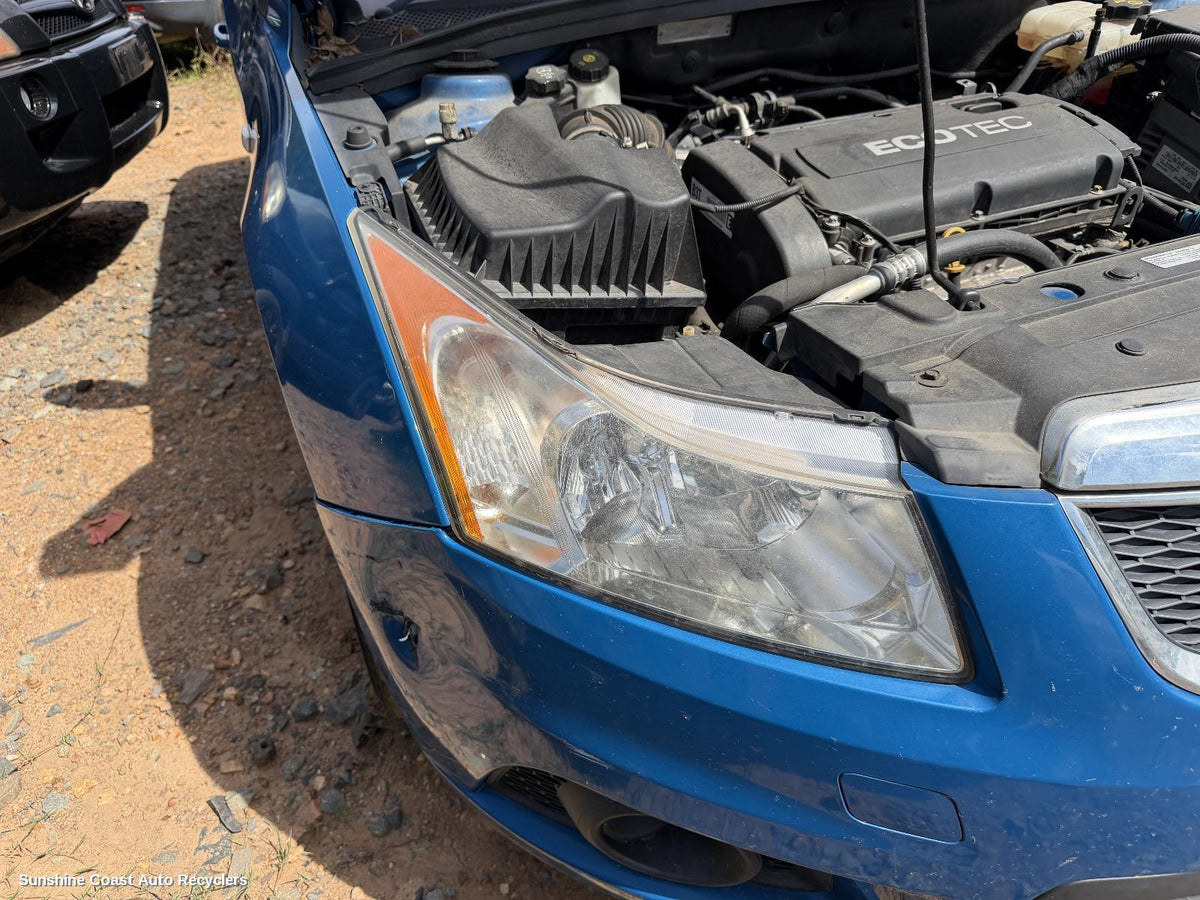 2011-2014 Holden Cruze Right Headlamp