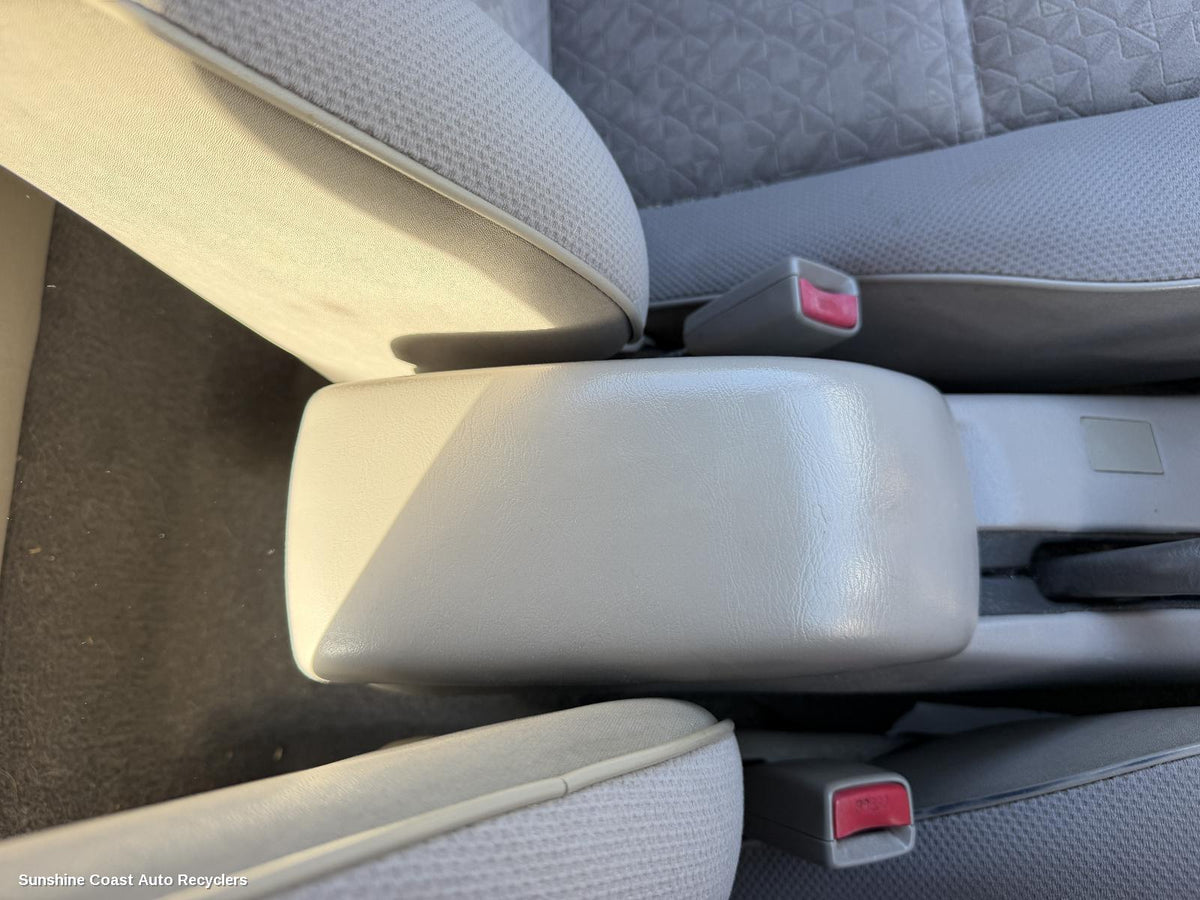 1998-2001 Toyota Corolla Console