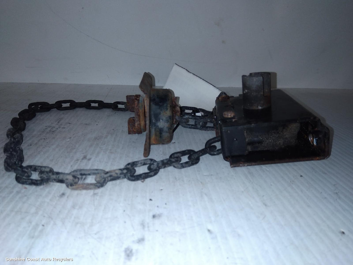 2005-2015 Nissan Navara Spare Wheel Winch