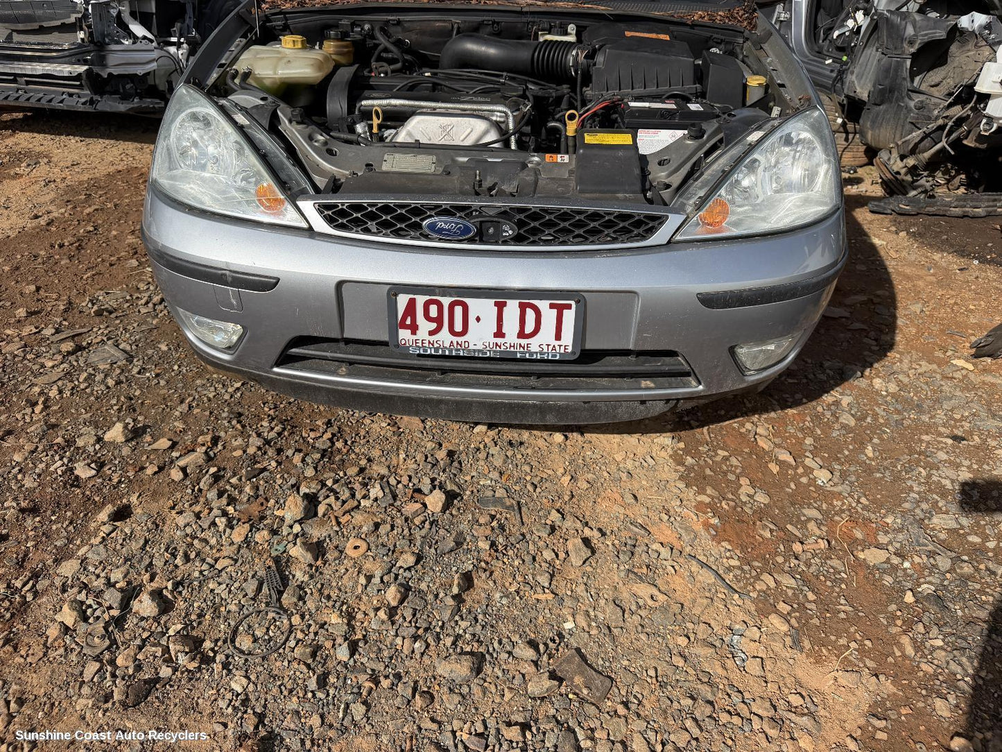2001-2005 Ford Focus Front Bumper