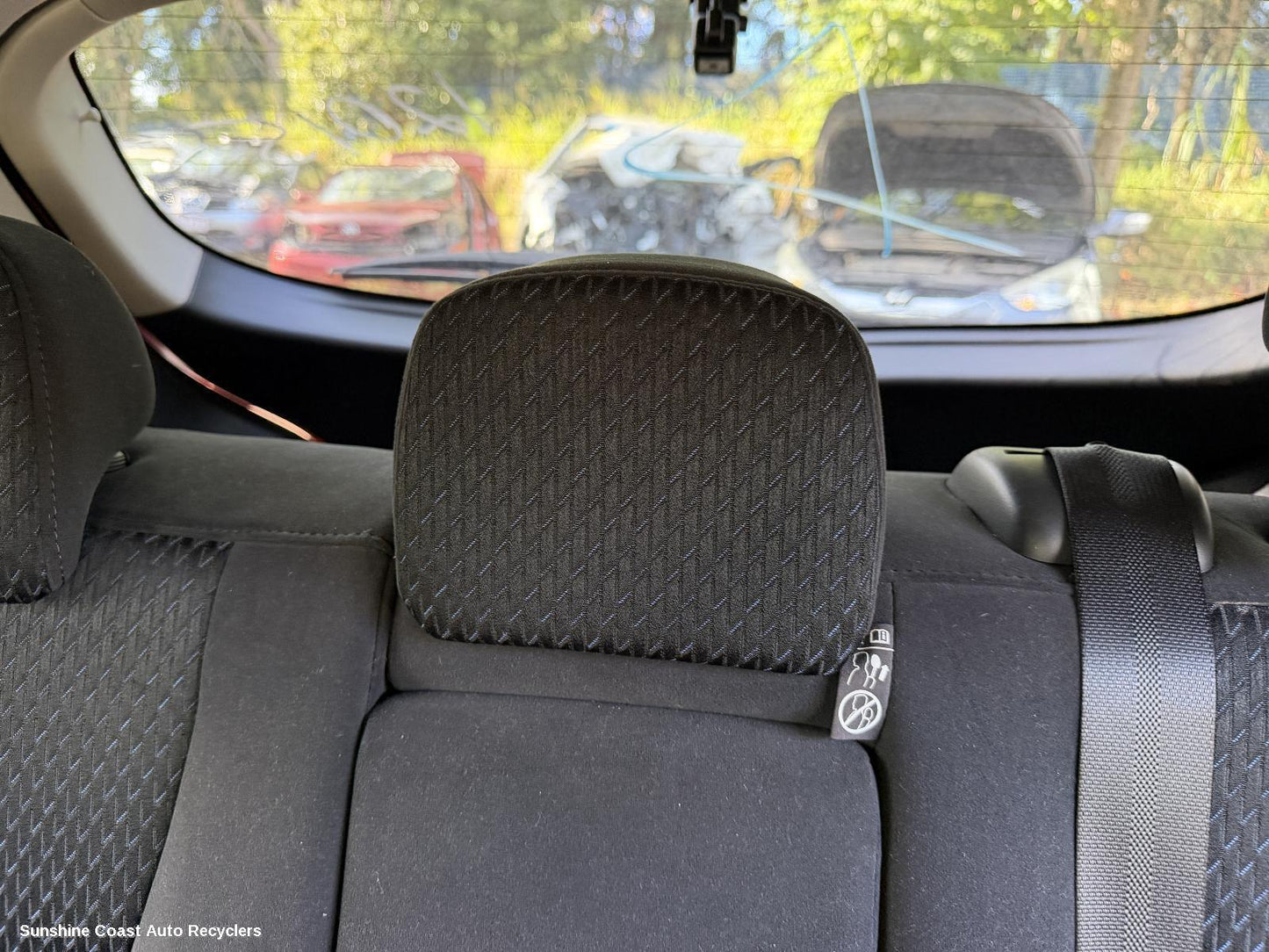 2013-2016 Nissan Pulsar Headrest