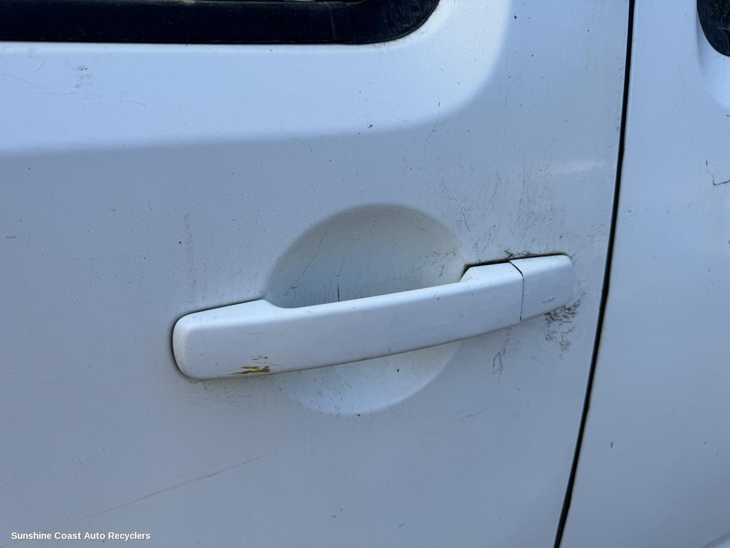 2013 Nissan Pathfinder Door Handle